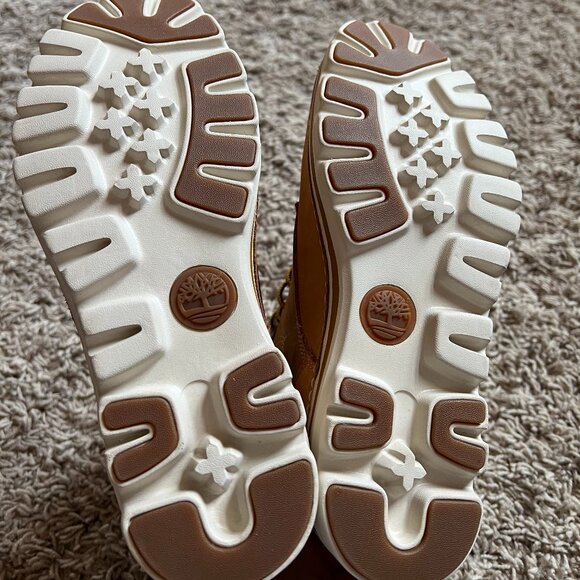 NEW Timberland Boots, Womens Size 8.5 - Picture 4 of 5